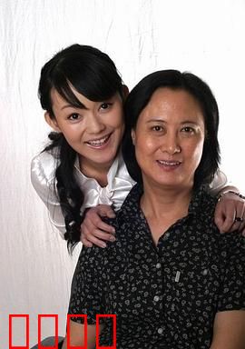 麻辣母女：火辣亲情笑中带泪